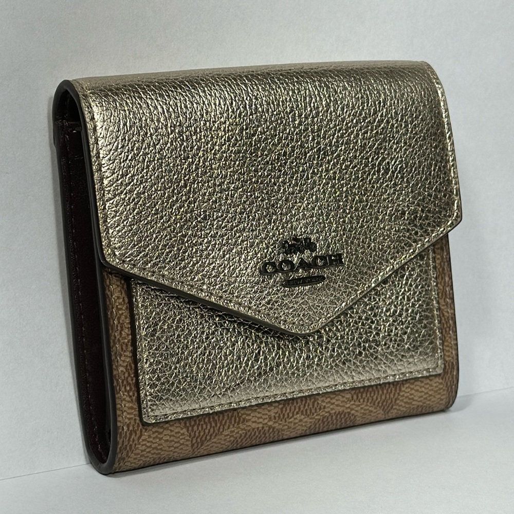 *LIKE NEW* COACH Small Wallet In Colorblock Signature Canvas In Tan/plat…